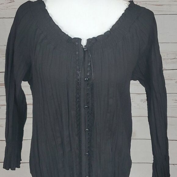 Harve Benard, Black Button up w/ tassel tie front - Picture 4 of 12